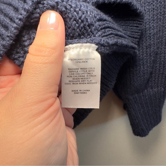 Evereve Women’s Navy Puff Shoulder 3/4 Sleeve Lacey Crewneck Sweater Sz M NWT - Picture 5 of 5